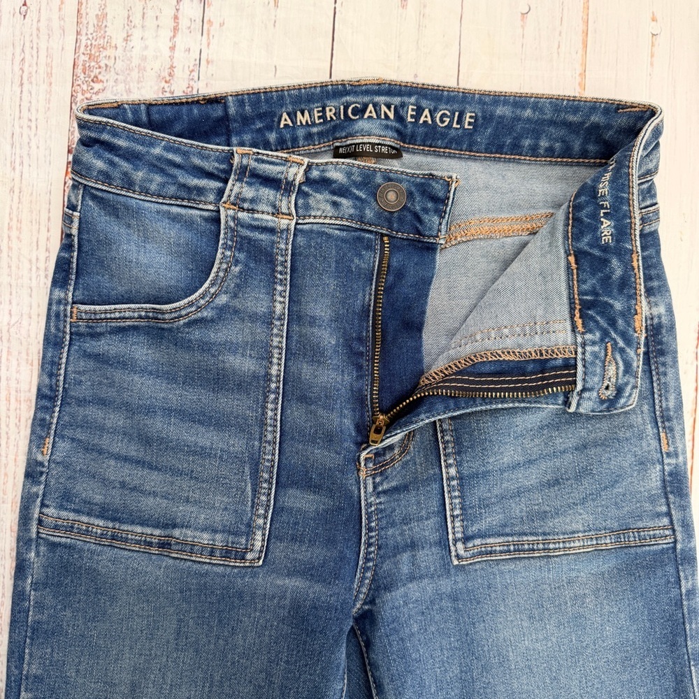 American Eagle Outfitters Super Hi-Rise Flare Jeans in Blue Wash Size 4 - Picture 3 of 15
